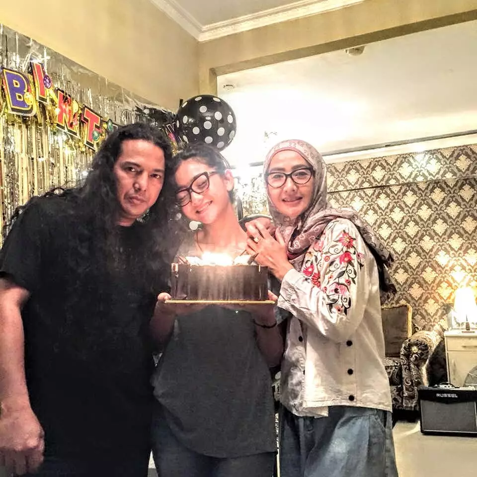 pemain Ikatan Cinta dan orang tua © 2020 brilio.net