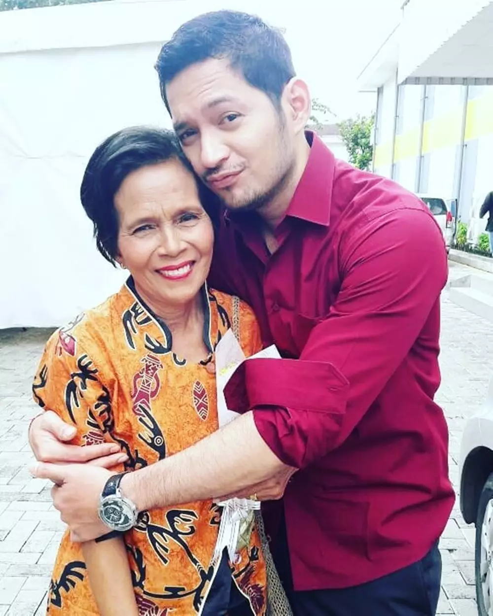 pemain Ikatan Cinta dan orang tua © 2020 brilio.net