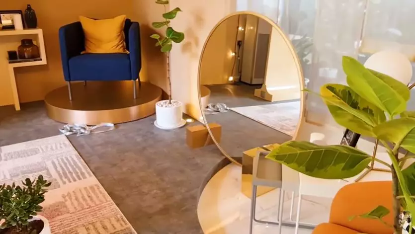 penampakan review room rachel vennya © YouTube