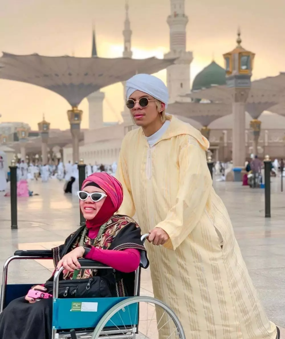 kebersamaan Atta Halilintar dan ibunda © 2020 brilio.net Instagram