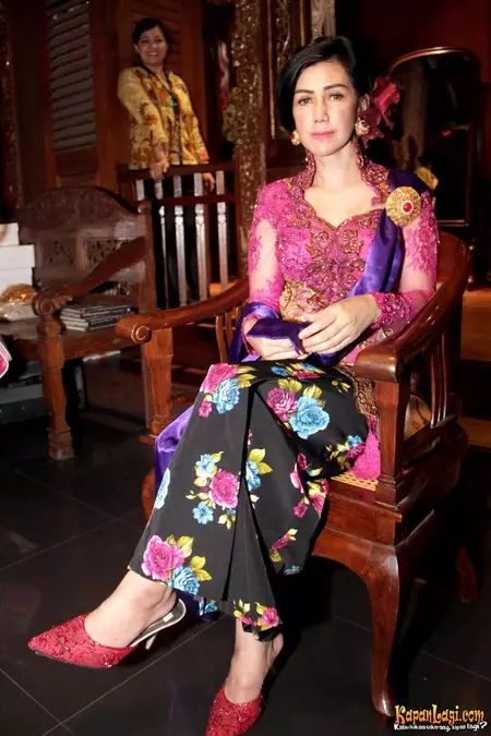 Potret masa muda hingga kini Amy Qanita © berbagai sumber