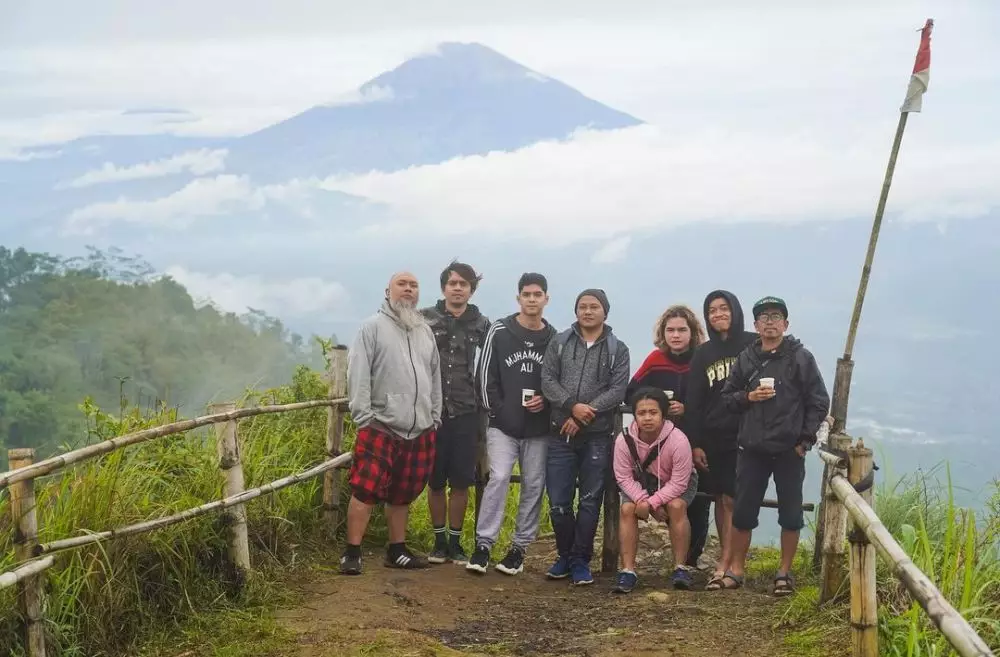 Momen Al Ghazali dan Dul jelajah Jogja © Instagram