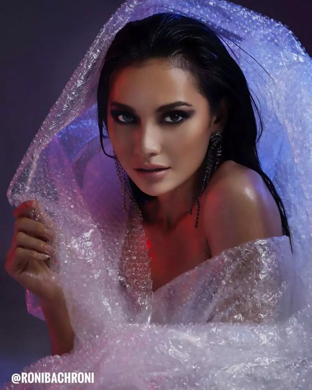 foto indah pakai bubble wrap © Instagram