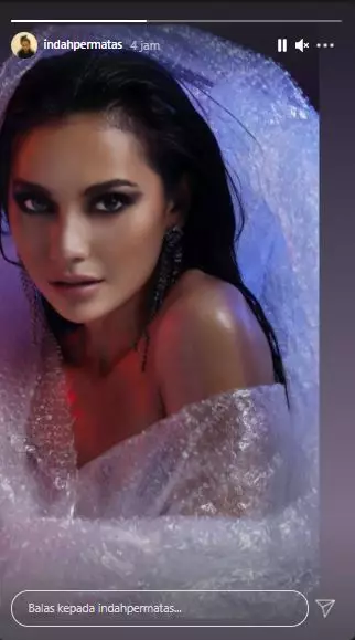 foto indah pakai bubble wrap © Instagram