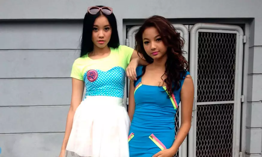 Glenca Chysara saat jadi personel 2 Angels © 2020 brilio.net Glenca Chysara saat jadi personel 2 Angels © 2020 brilio.net