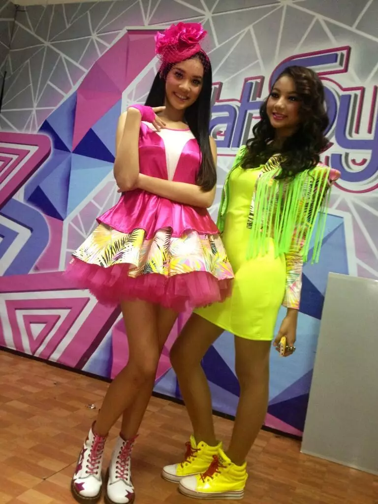 Glenca Chysara saat jadi personel 2 Angels © 2020 brilio.net Glenca Chysara saat jadi personel 2 Angels © 2020 brilio.net