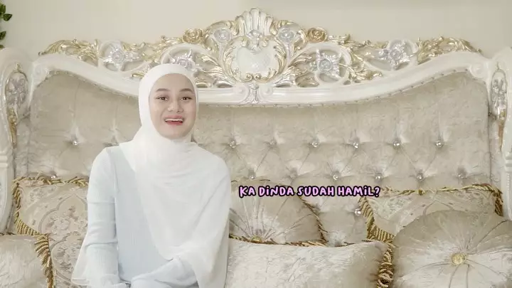 Dinda Hauw hamil ©Instagram