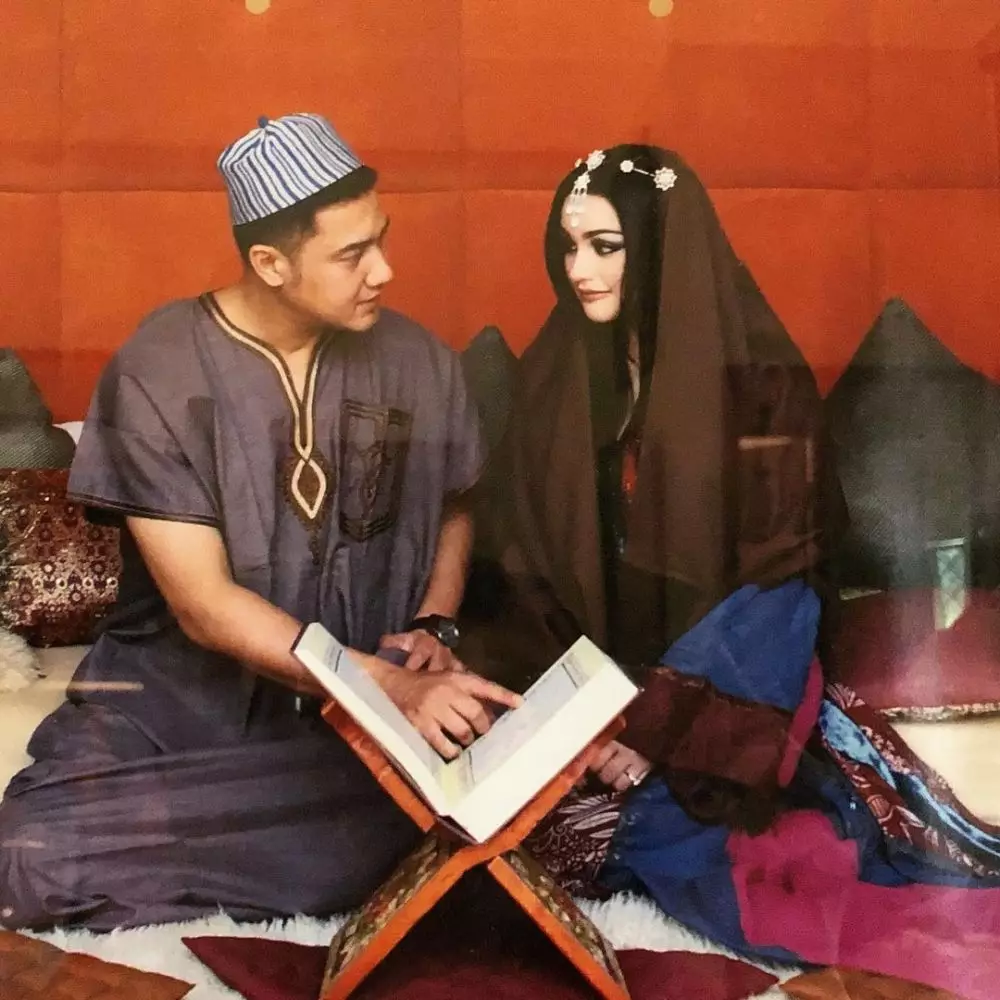 seleb dengan Arabian style © 2020 brilio.net