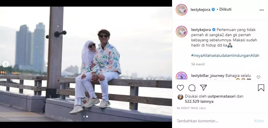 rizky dan lesty resmi pacaran © Instagram