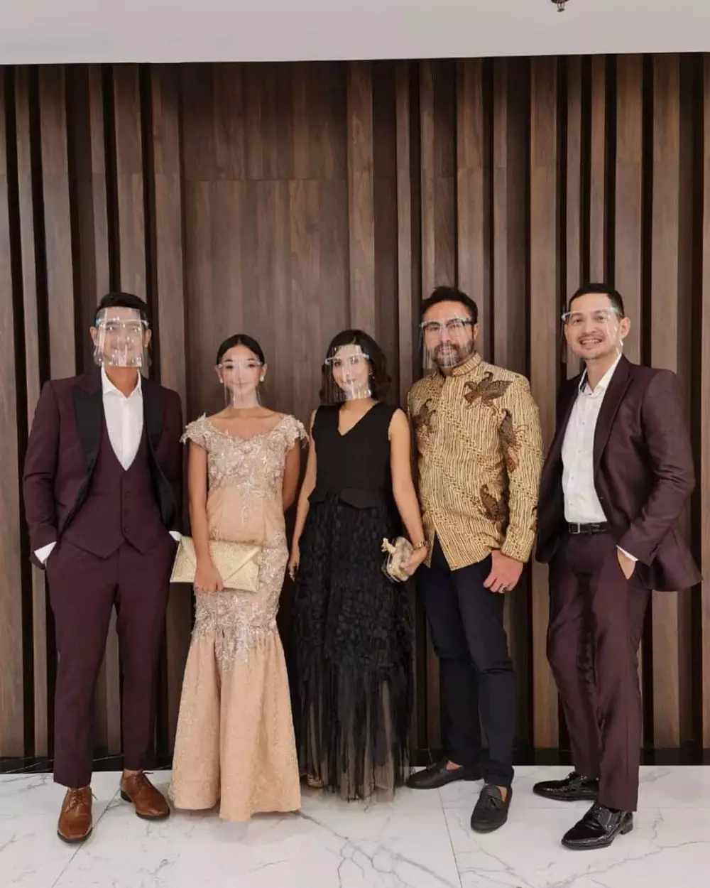 kedekatan Arya Saloka dan Evan Sanders © 2020 brilio.net kedekatan Arya Saloka dan Evan Sanders © 2020 brilio.net