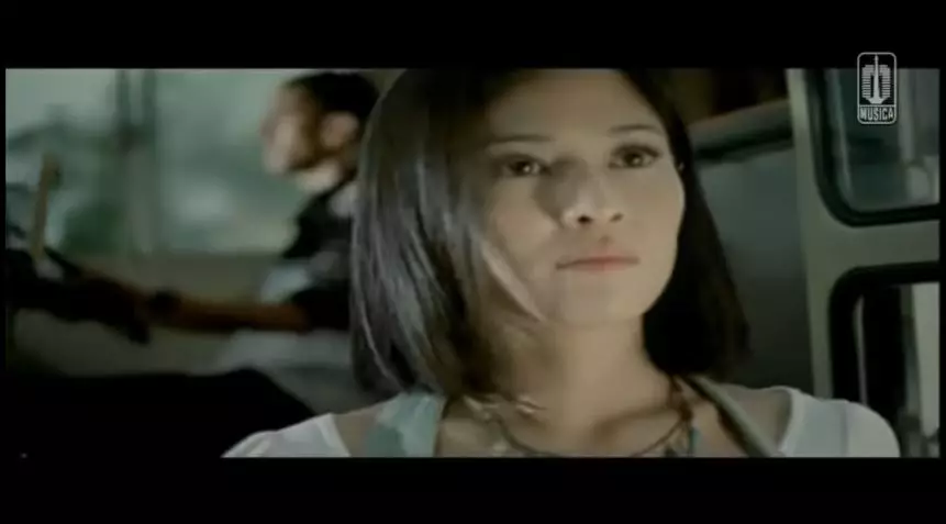 Dian Sastro di video klip berbagai sumber