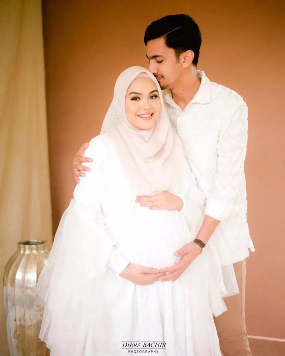 pemotretan maternity Vebby Palwinta © 2020 brilio.net