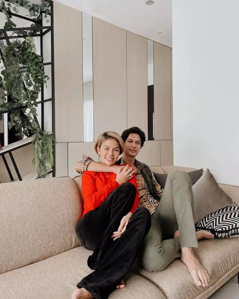 Dimas Beck unggah potret bonceng Nikita Mirzani Instagram Dimas Beck unggah potret bonceng Nikita Mirzani Instagram