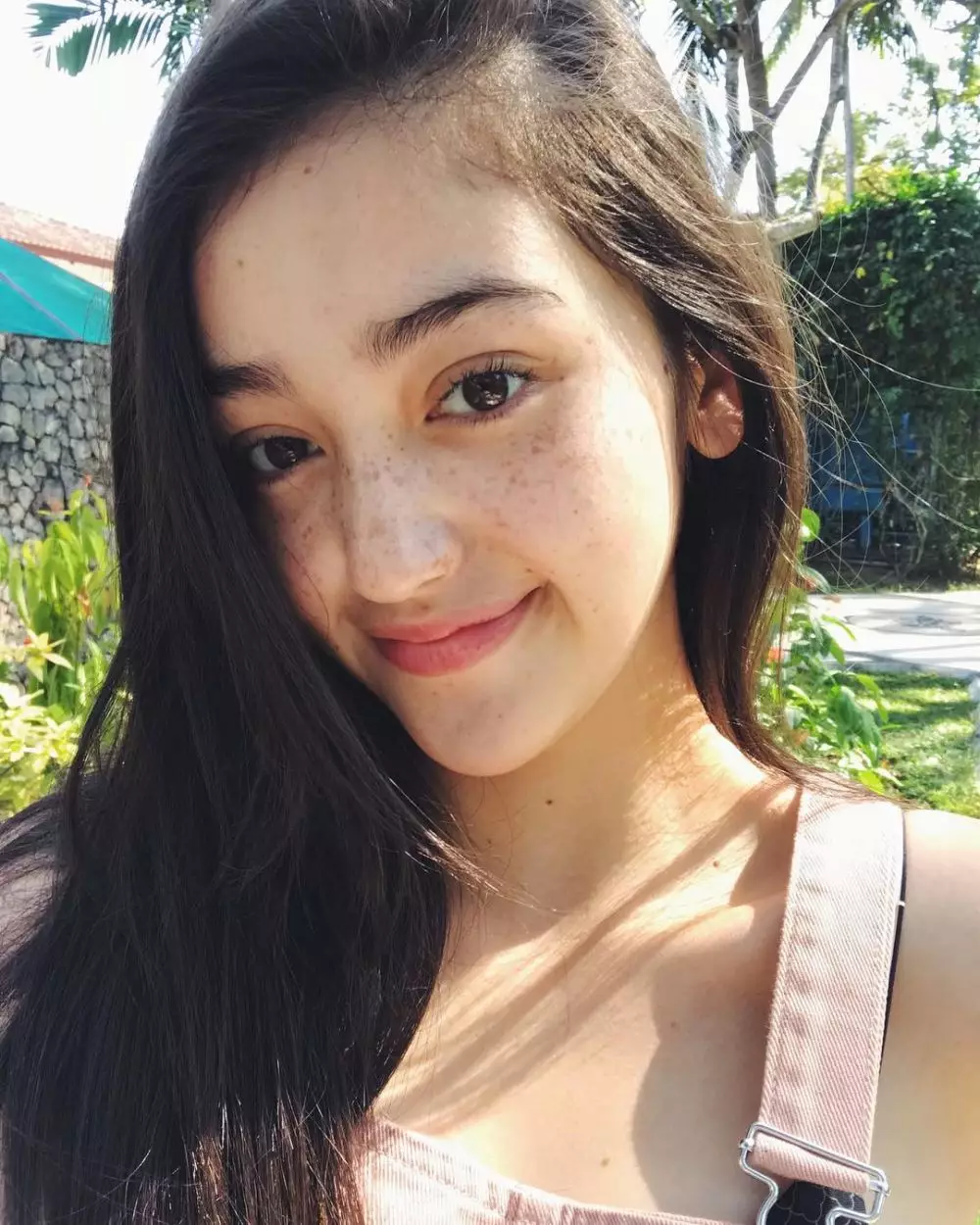 Mantan artis cilik tanpa make up Instagram