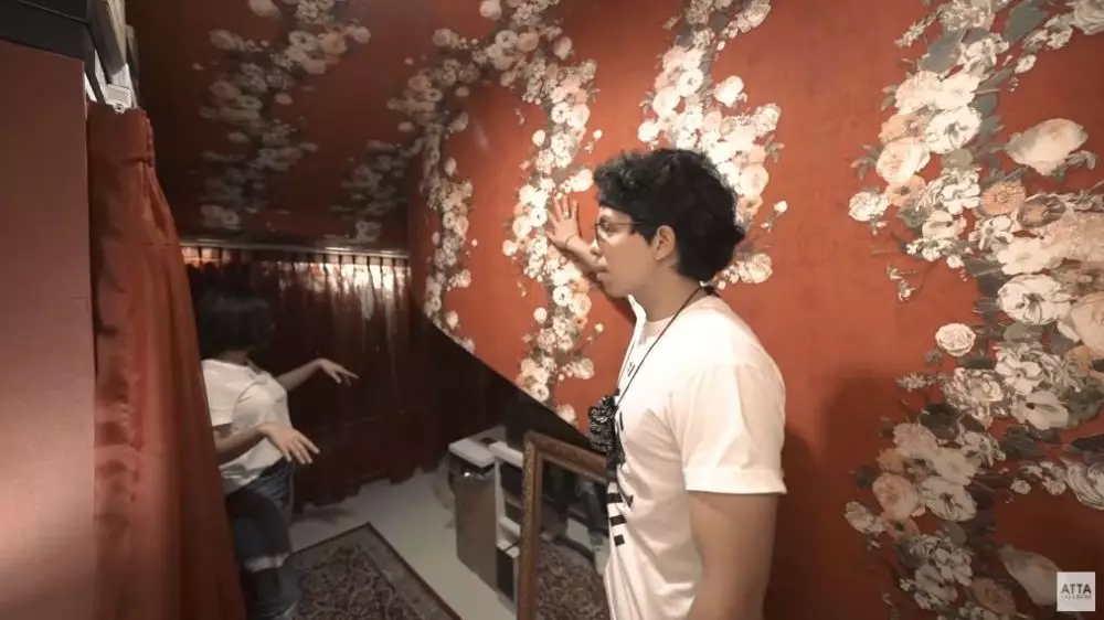 gudang rumah Yuni Shara © YouTube