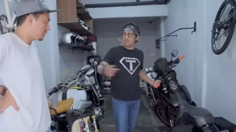 garasi 10 seleb pria © YouTube