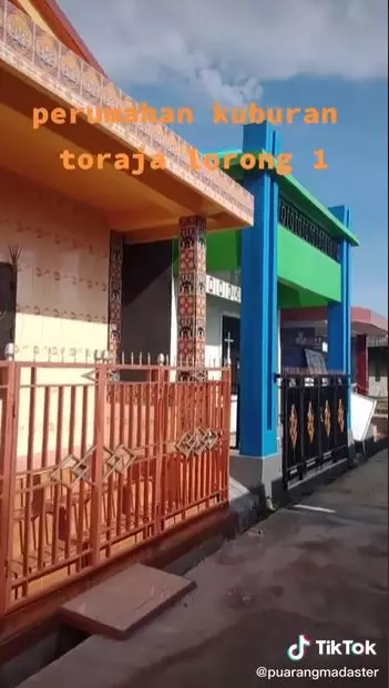 makam berbentuk perumahan Berbagai sumber