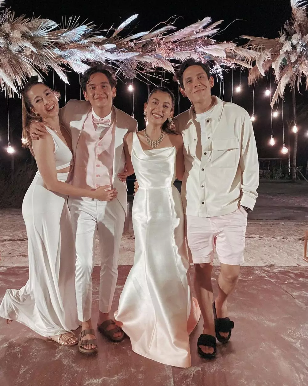 momen pernikahan Adipati dan Canti © Instagram momen pernikahan Adipati dan Canti © Instagram