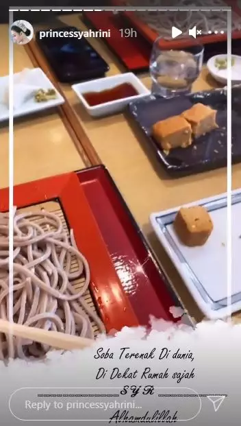 10 Potret Syahrini Reino pulkam ke Jepang © Instagram 10 Potret Syahrini Reino pulkam ke Jepang © Instagram