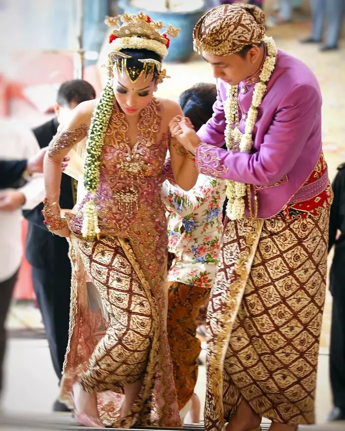 potret lawas pernikahan presenter © 2020 brilio.net