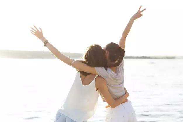 Kata-kata mutiara kekompakan sahabat © freepik.com