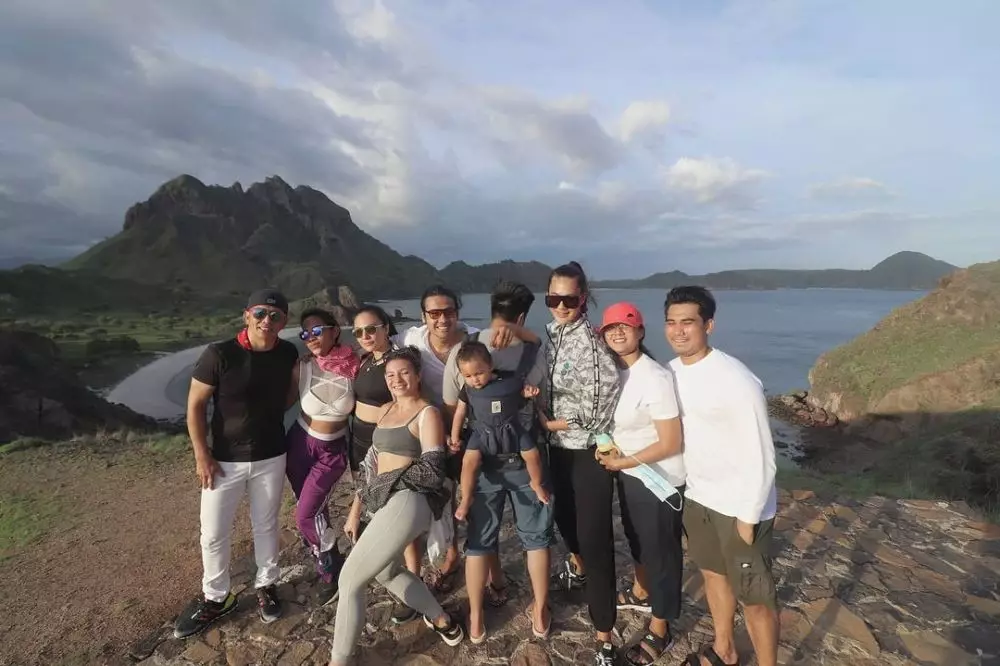 momen liburan wulan guritno dan shalom © Instagram