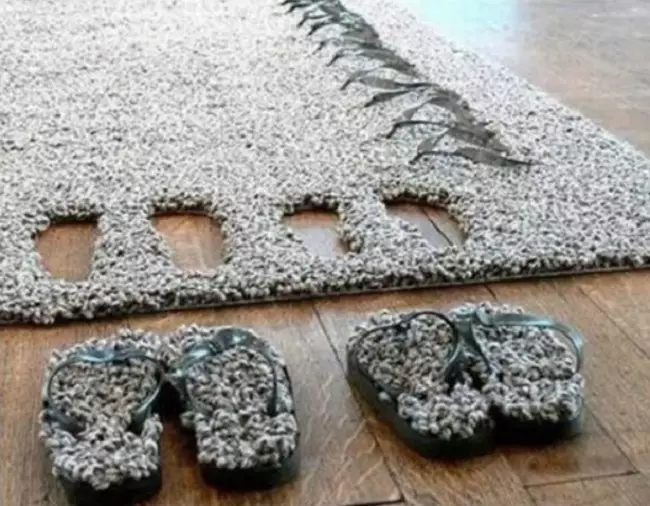 alas kaki desain nyeleneh Instagram