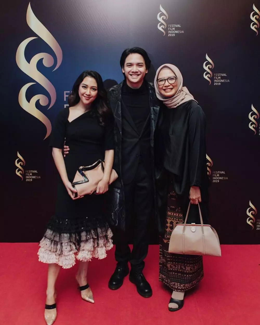 8 Potret Sherina & mertua © Instagram 8 Potret Sherina & mertua © Instagram