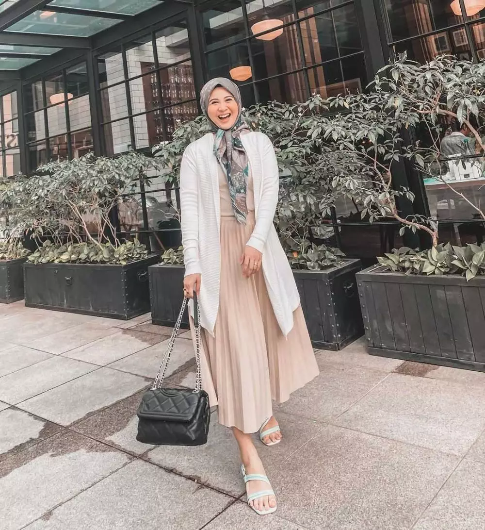 potret terbaru kesha ratuliu © berbagai sumber