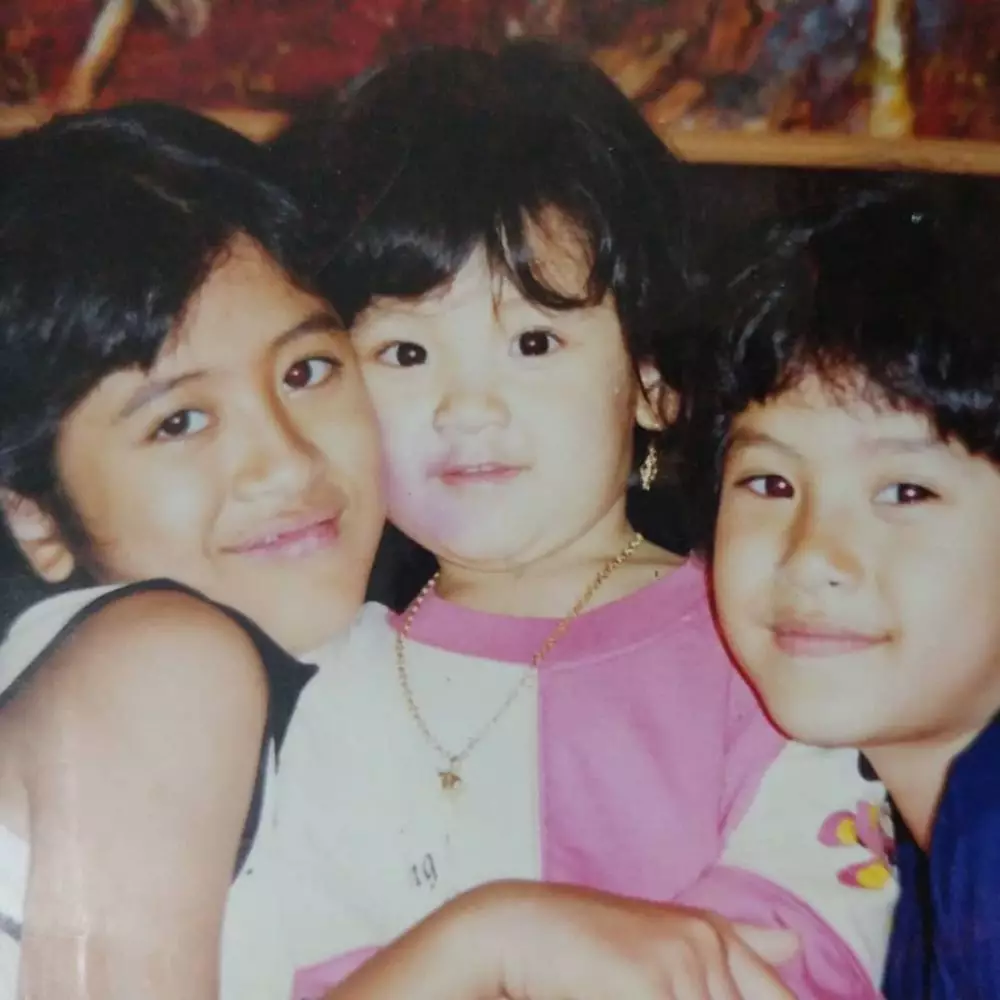 kedekatan canti tachril dan kedua kakaknya © Instagram