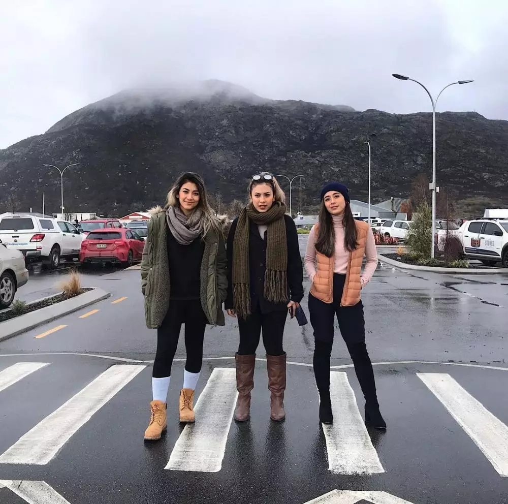 kedekatan canti tachril dan kedua kakaknya © Instagram