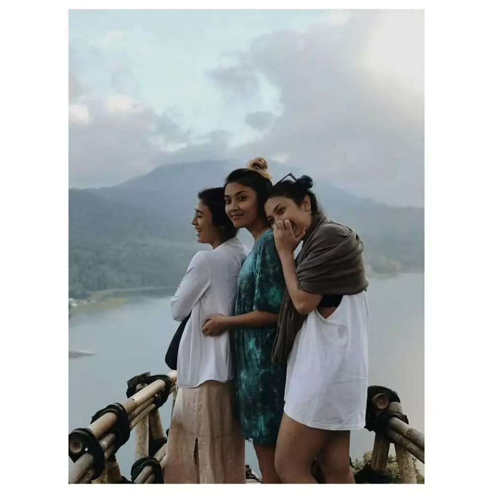 kedekatan canti tachril dan kedua kakaknya © Instagram