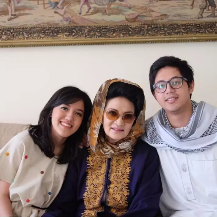 Potret terbaru 'Mak Lampir'  Instagram