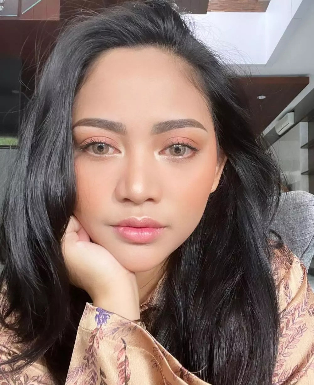 komentar rachel lepas hijab © Instagram