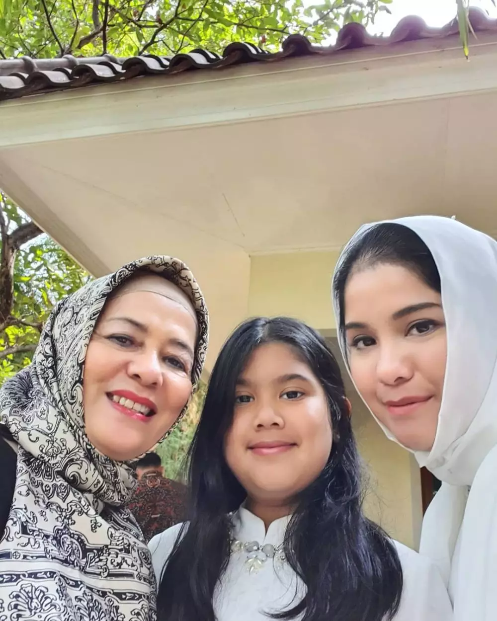 Annisa Pohan dan ibunda © Instagram Annisa Pohan dan ibunda © Instagram