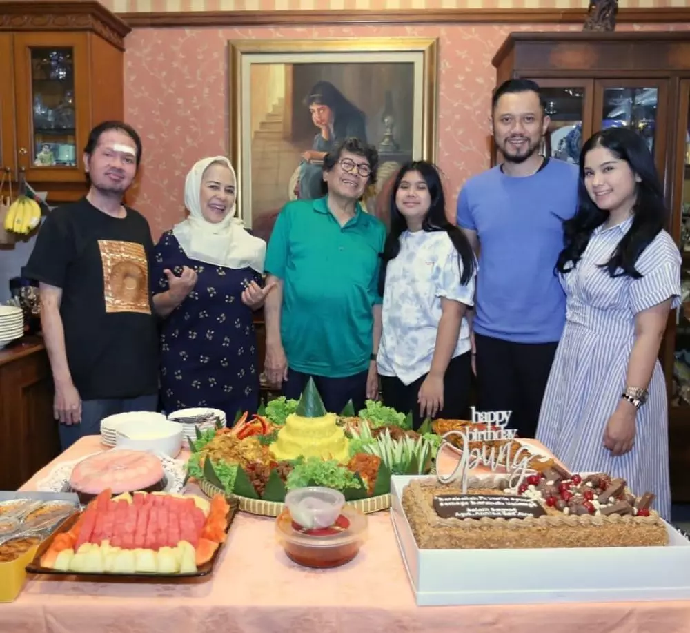 Annisa Pohan dan ibunda © Instagram Annisa Pohan dan ibunda © Instagram