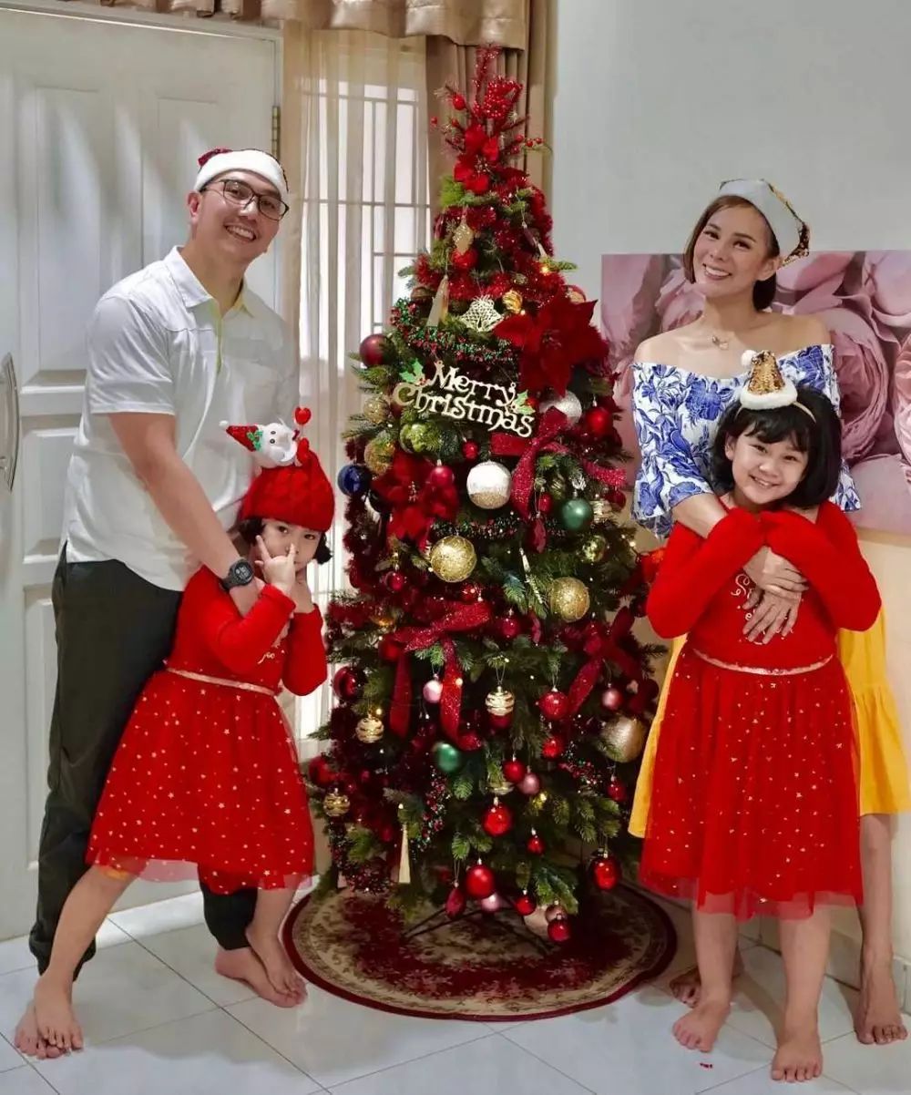 Dekorasi rumah seleb jelang Natal © 2020 brilio.net