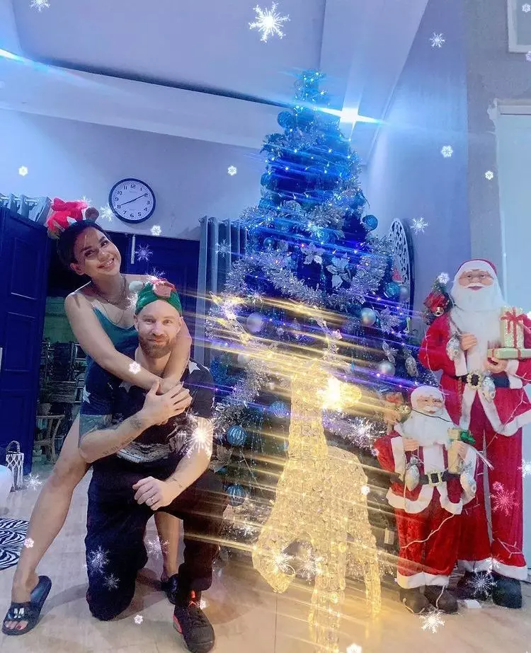 Dekorasi rumah seleb jelang Natal © 2020 brilio.net