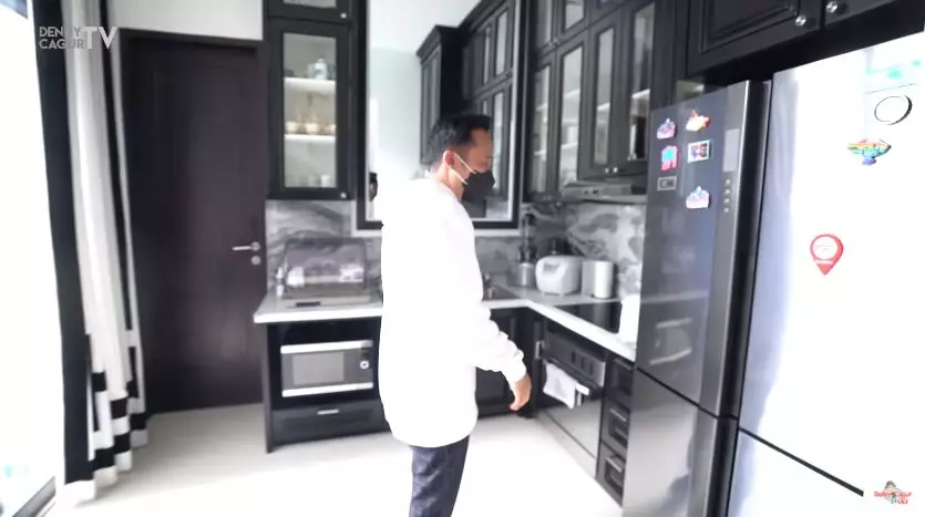 penampakan dapur nikita mirzani © YouTube