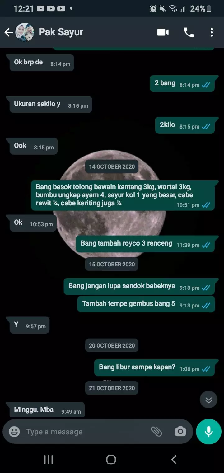 Chat Whatsapp lucu dengan tukang sayur © 2020 brilio.net