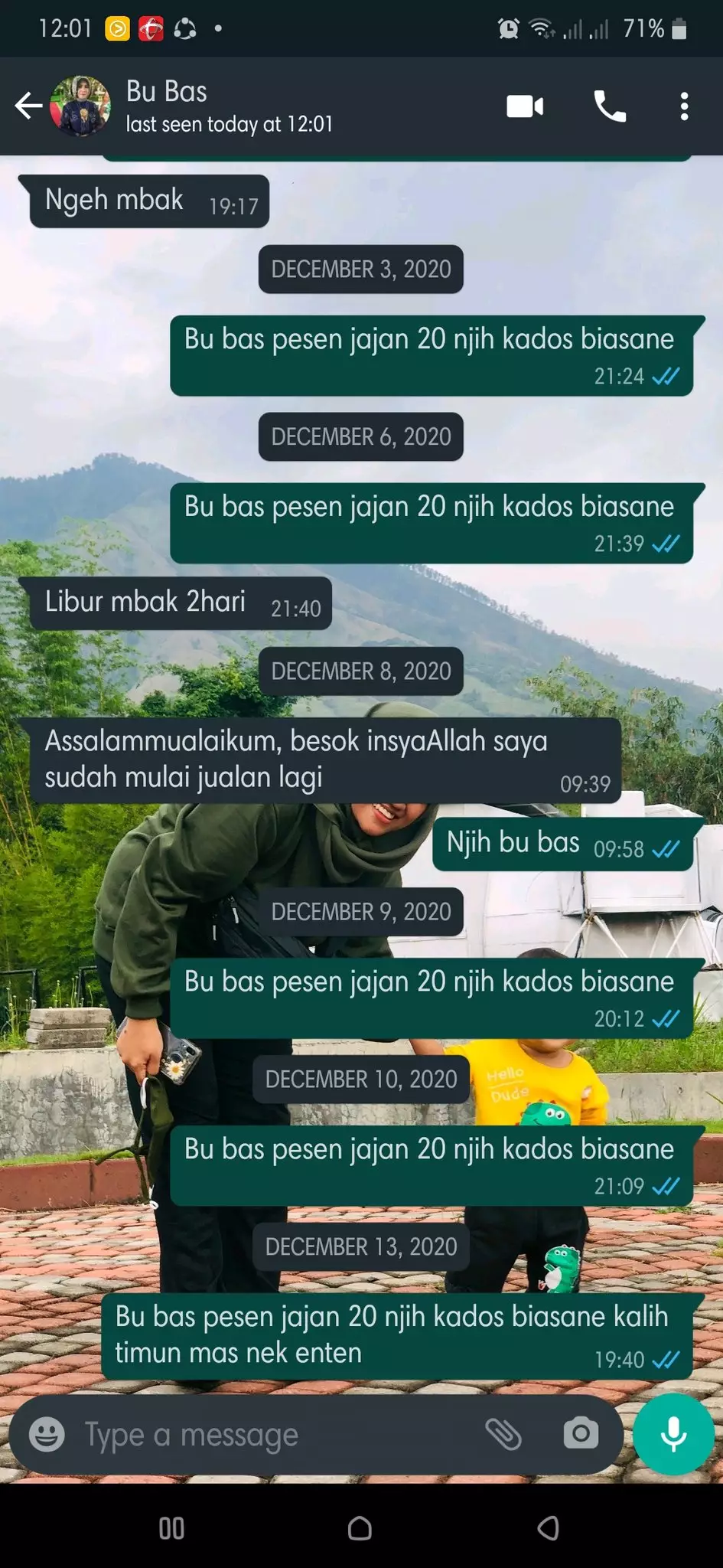 Chat Whatsapp lucu dengan tukang sayur © 2020 brilio.net
