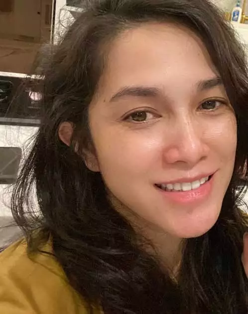 rambut asli Ussy © Instagram