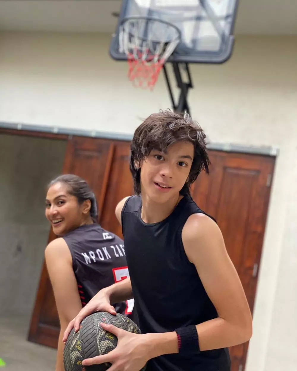 Potret seleb wanita bareng putranya © Instagram