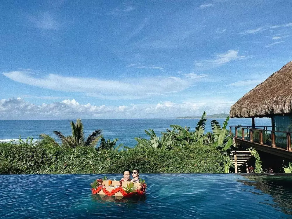 Potret Isyana dan Rayhan honeymoon © 2020 brilio.net