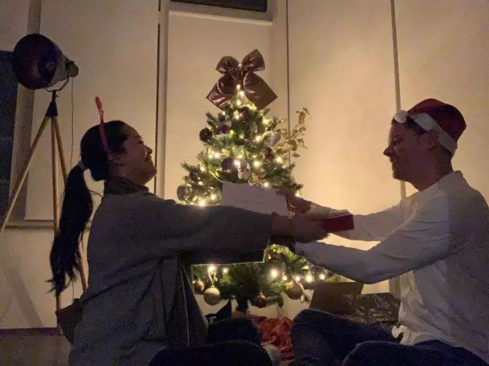 seleb rayakan Natal di tengah pandemi © 2020 brilio.net