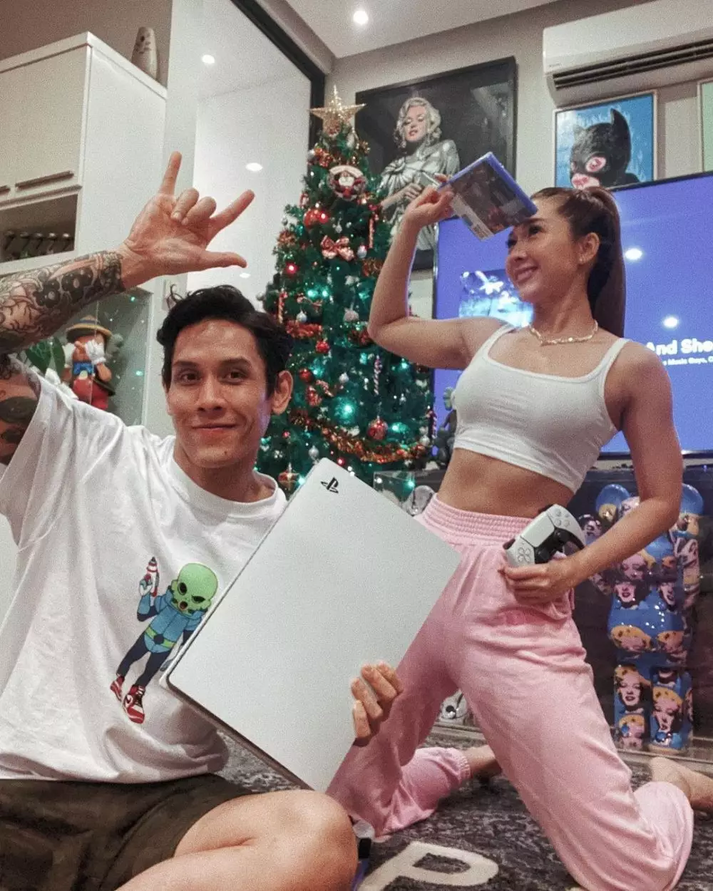 seleb rayakan Natal di tengah pandemi © 2020 brilio.net