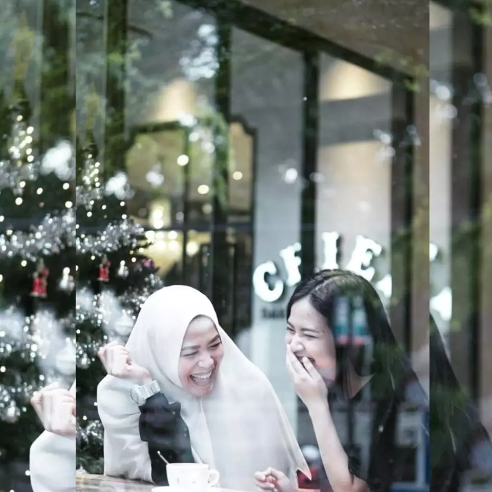 Hanggini dan ibunda © Instagram