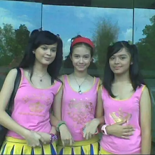 potret transformasi Vebby Palwinta © 2020 brilio.net potret transformasi Vebby Palwinta © 2020 brilio.net