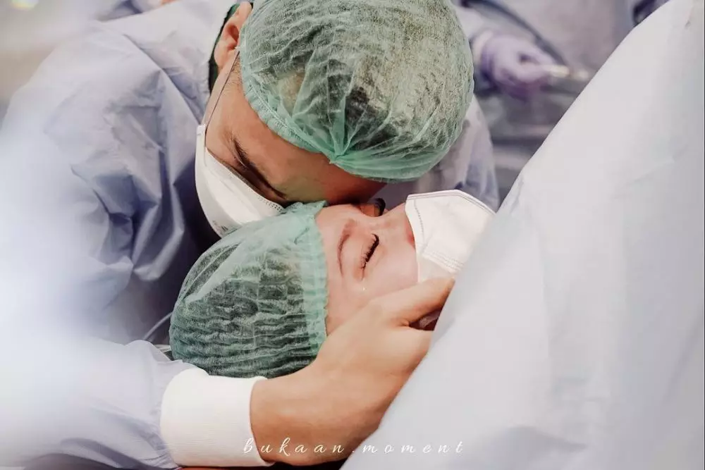 momen kelahiran asmirandah © Instagram