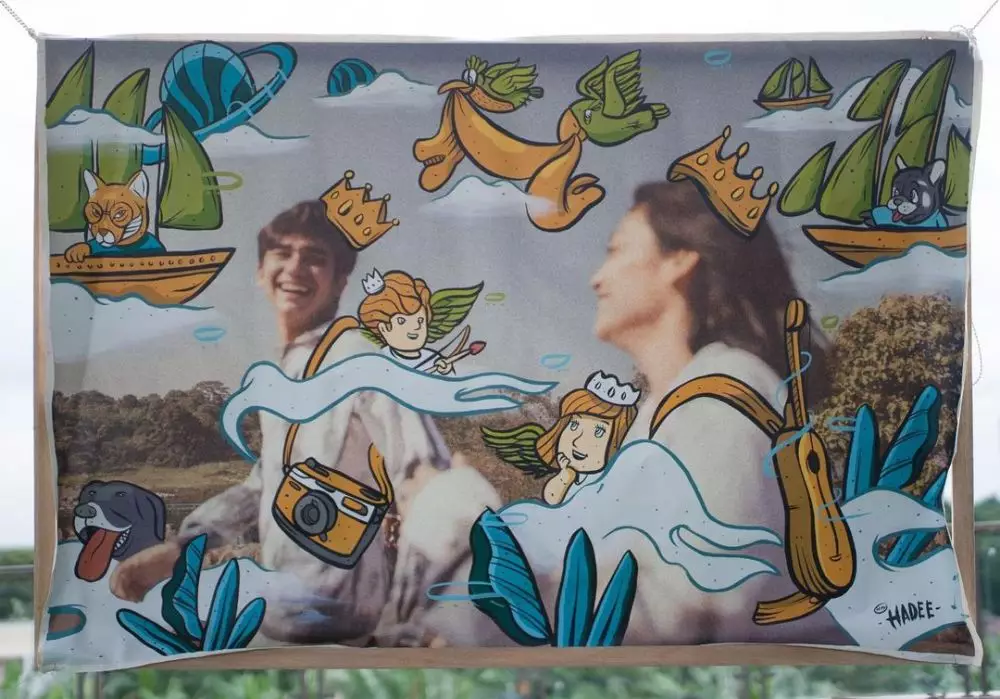 Prewed unik Adipati Dolken © 2020 brilio.net